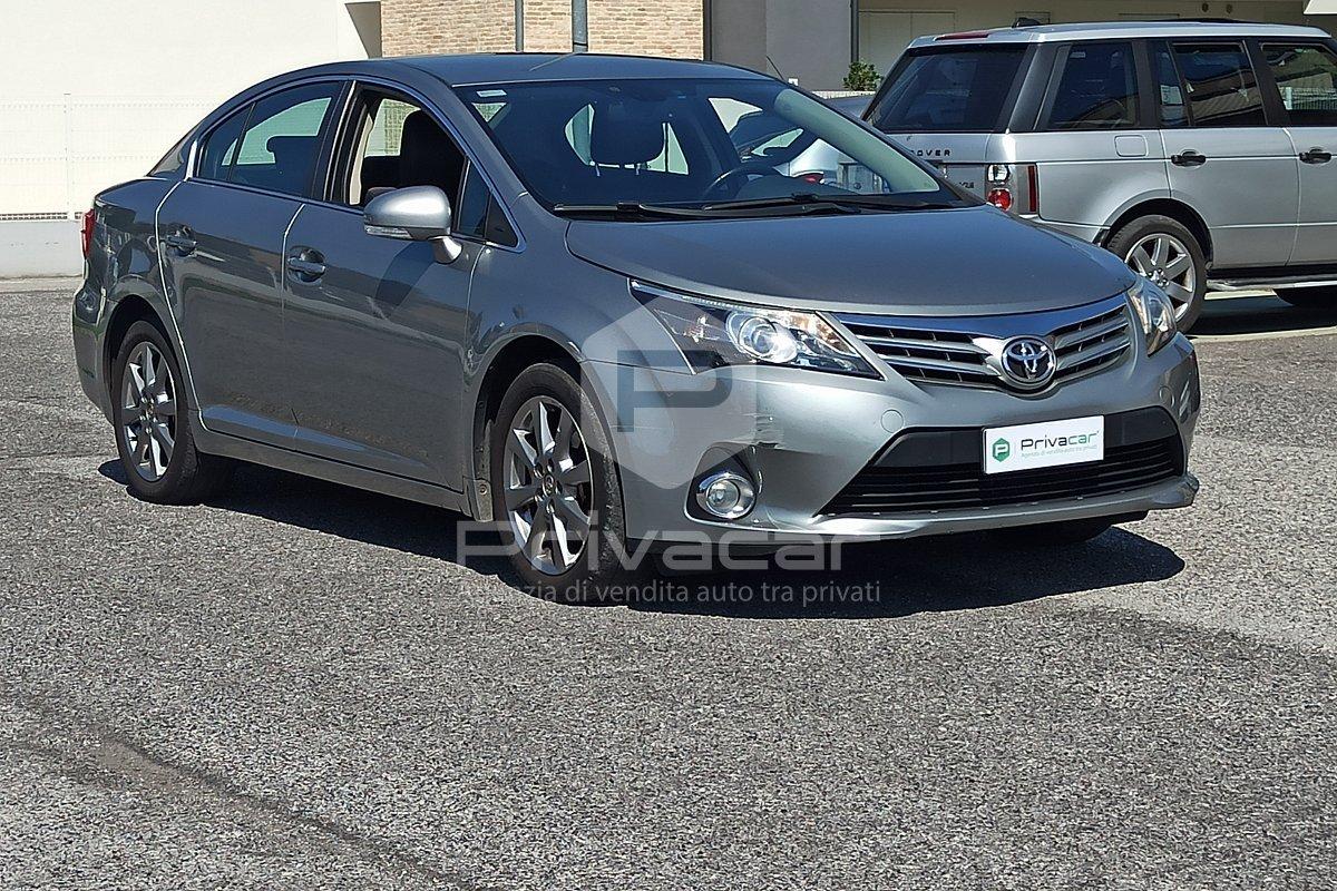 TOYOTA Avensis 2.0 D-4D Lounge