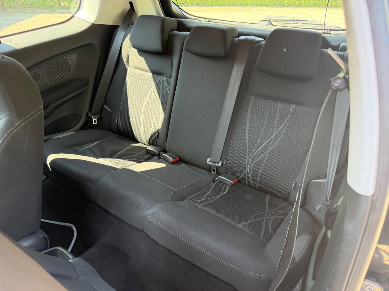 Peugeot 208 1.2 VTi 82 CV 3 porte Allure