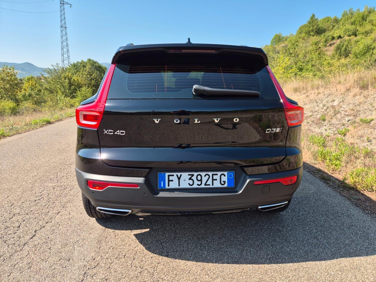 Volvo XC40 D3 AWD R-design