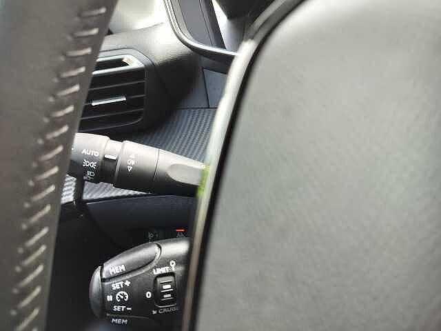 Peugeot 208 PureTech 100 Stop&Start Allure Pack