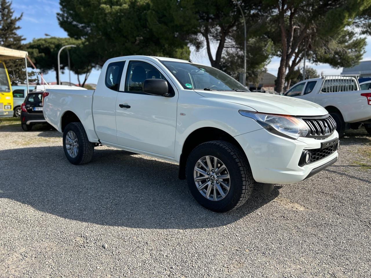 Mitsubishi L200 2.4 Diesel 154cv*CABINA SINGOLA*4POSTI*