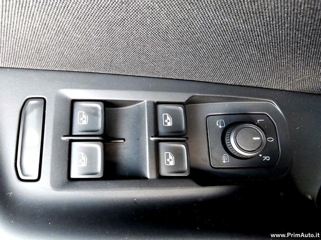 VOLKSWAGEN Passat Variant 2.0 TDI SCR 122 CV EVO DSG Business