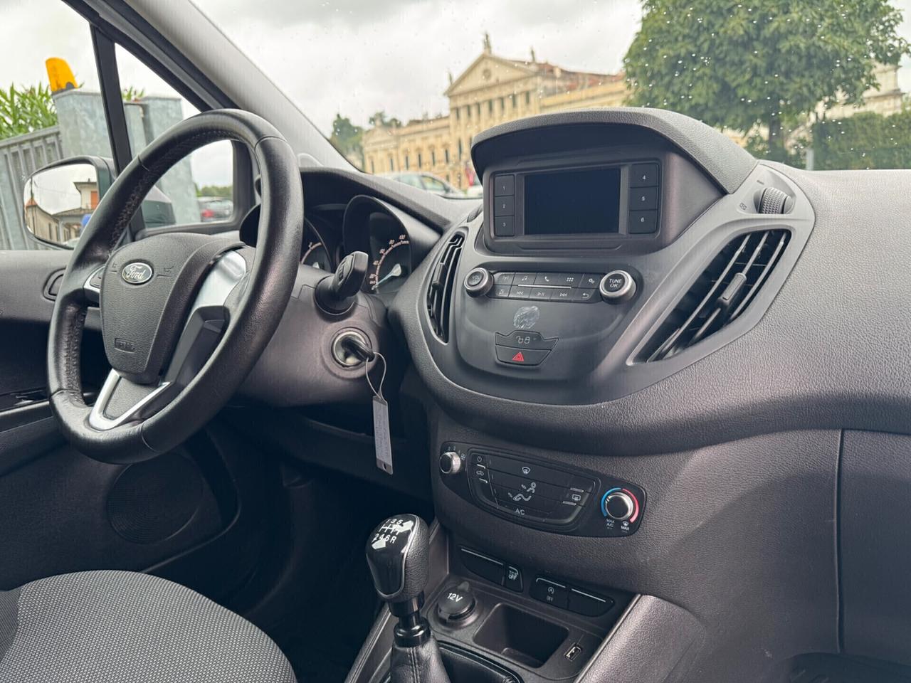 Ford Transit Courier 1.5 TDCi 75CV Van Entry