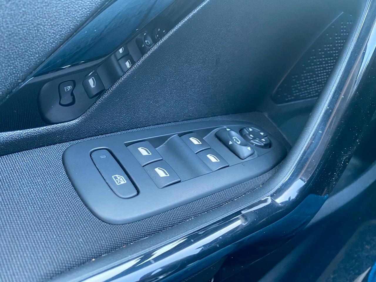 Peugeot 208 PureTech 82cv Allure - PERFETTA !!!