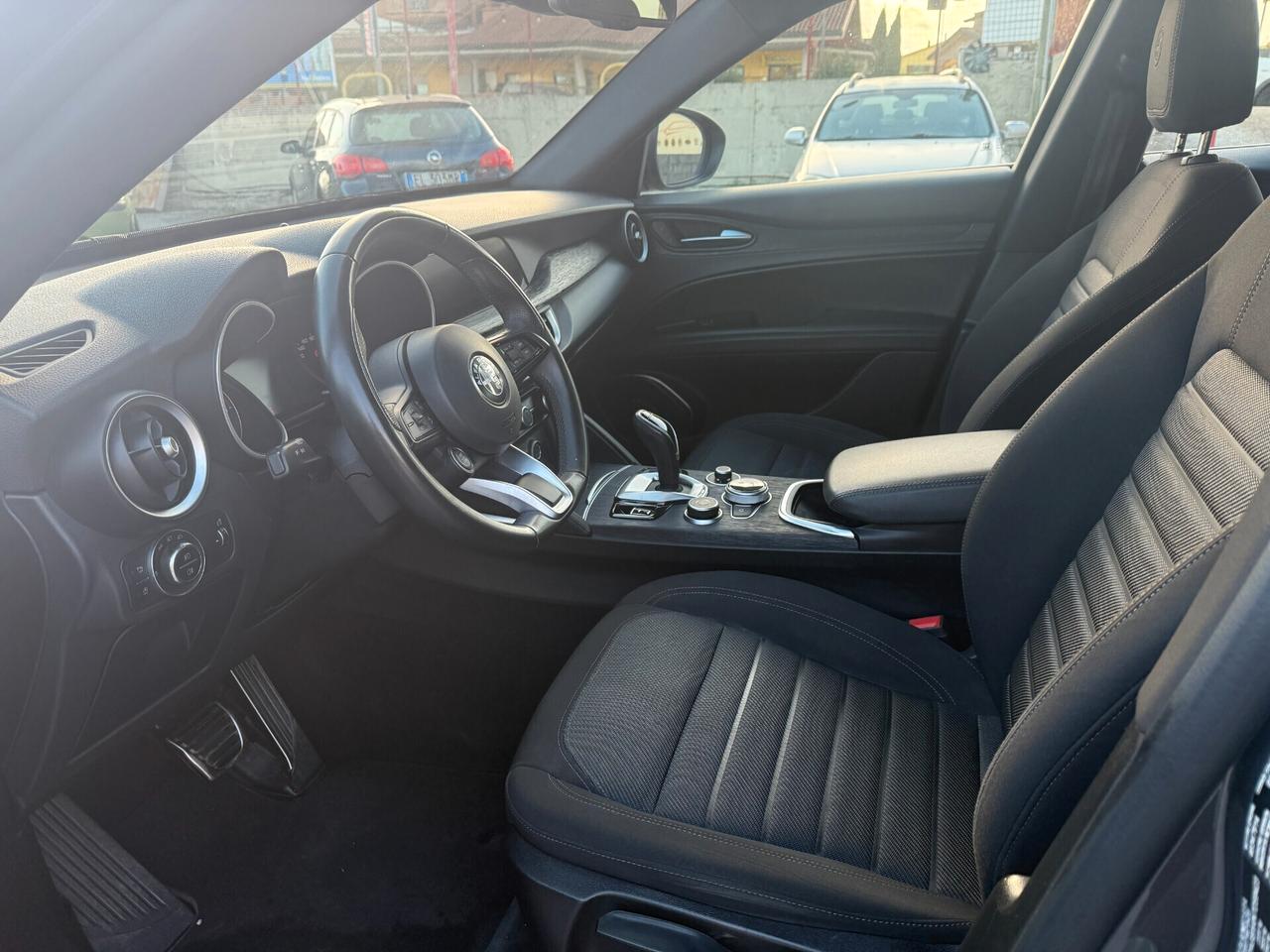 Alfa Romeo Stelvio 2.2 Turbodiesel 160 CV AT8 RWD Sprint