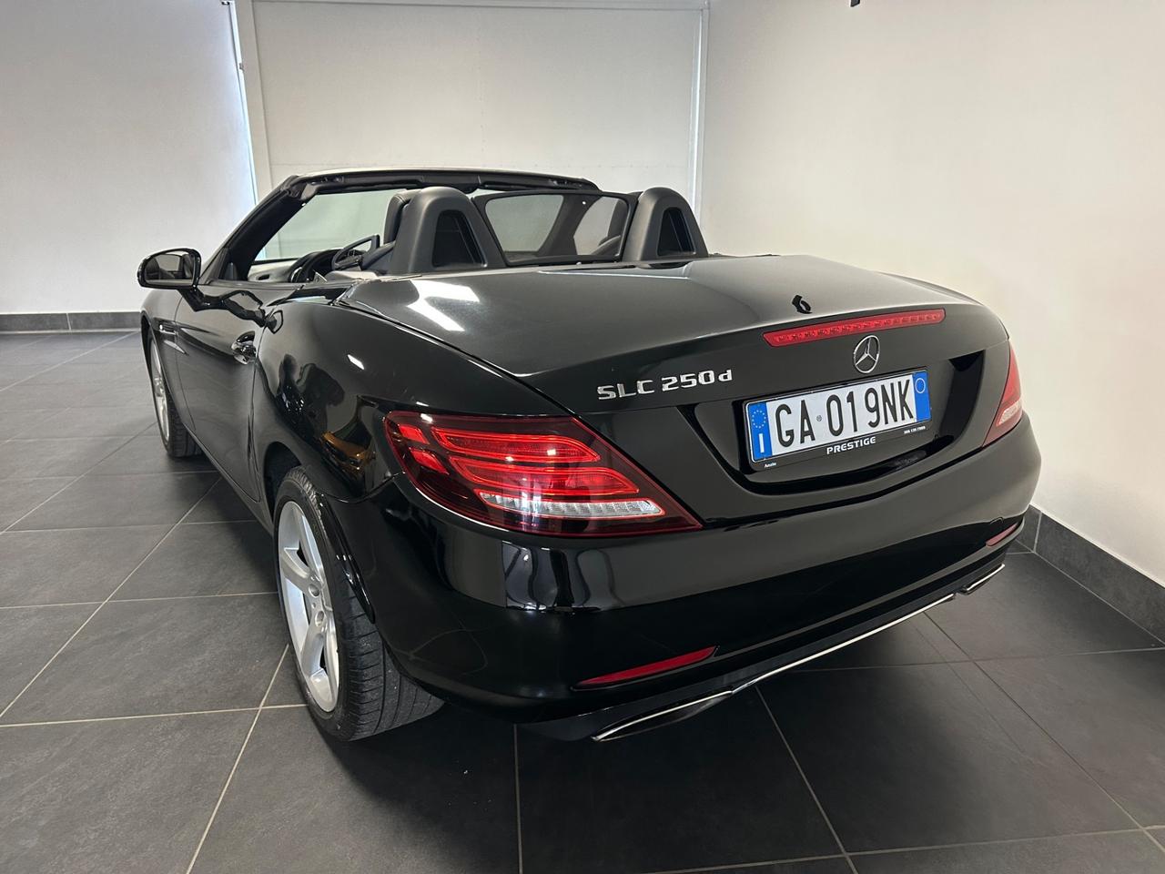 MERCEDES-BENZ SLC 250 250D CABRIO 204CV SPORT