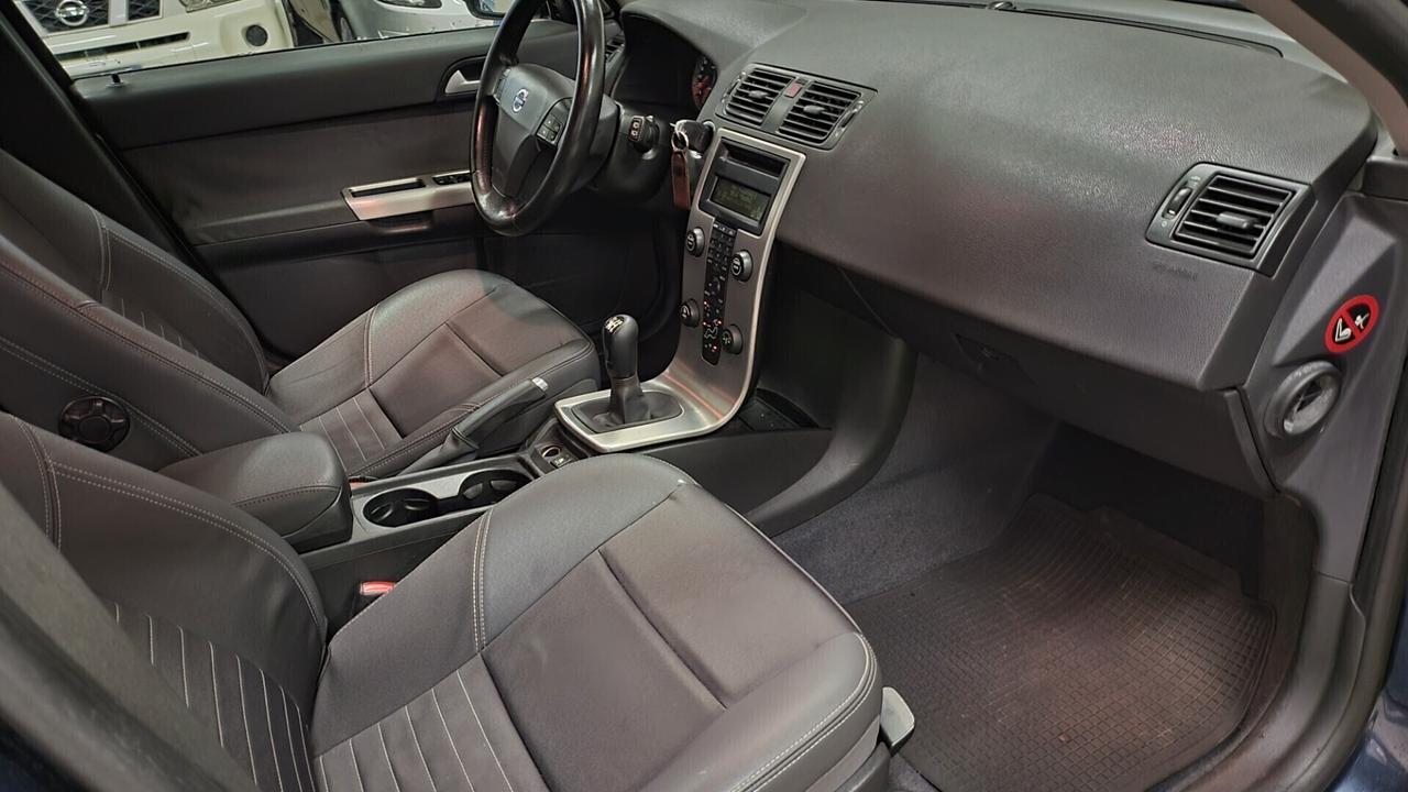 Volvo V50 2.0 D cat Momentum CV136