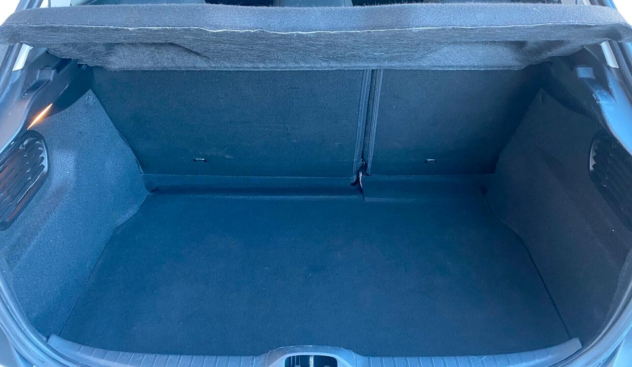 Peugeot 208 PureTech 82 5porte GPL Allure