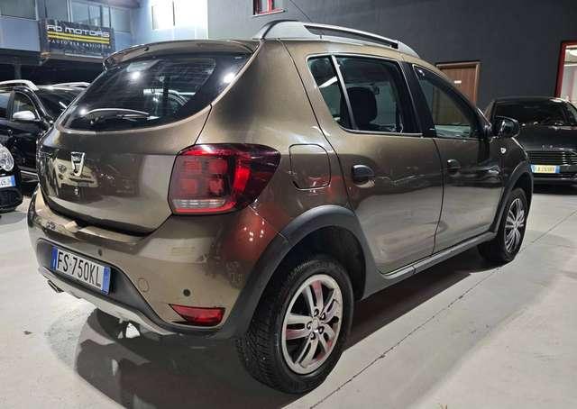 Dacia Sandero Stepway Benzina Neopatentati Km 75.000