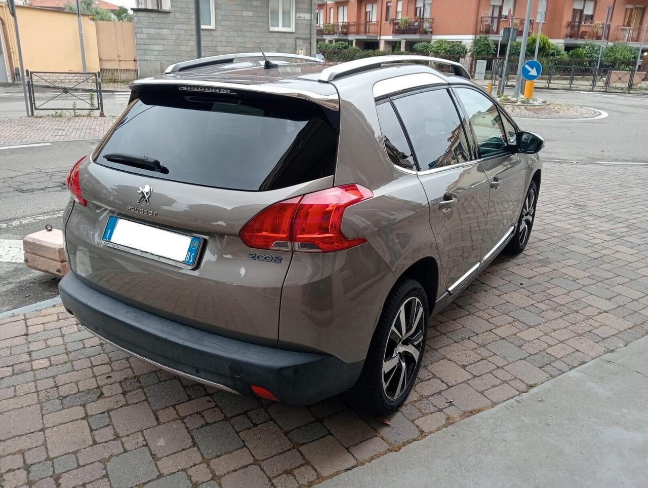 Peugeot 2008 1.6 VTi 120CV Allure