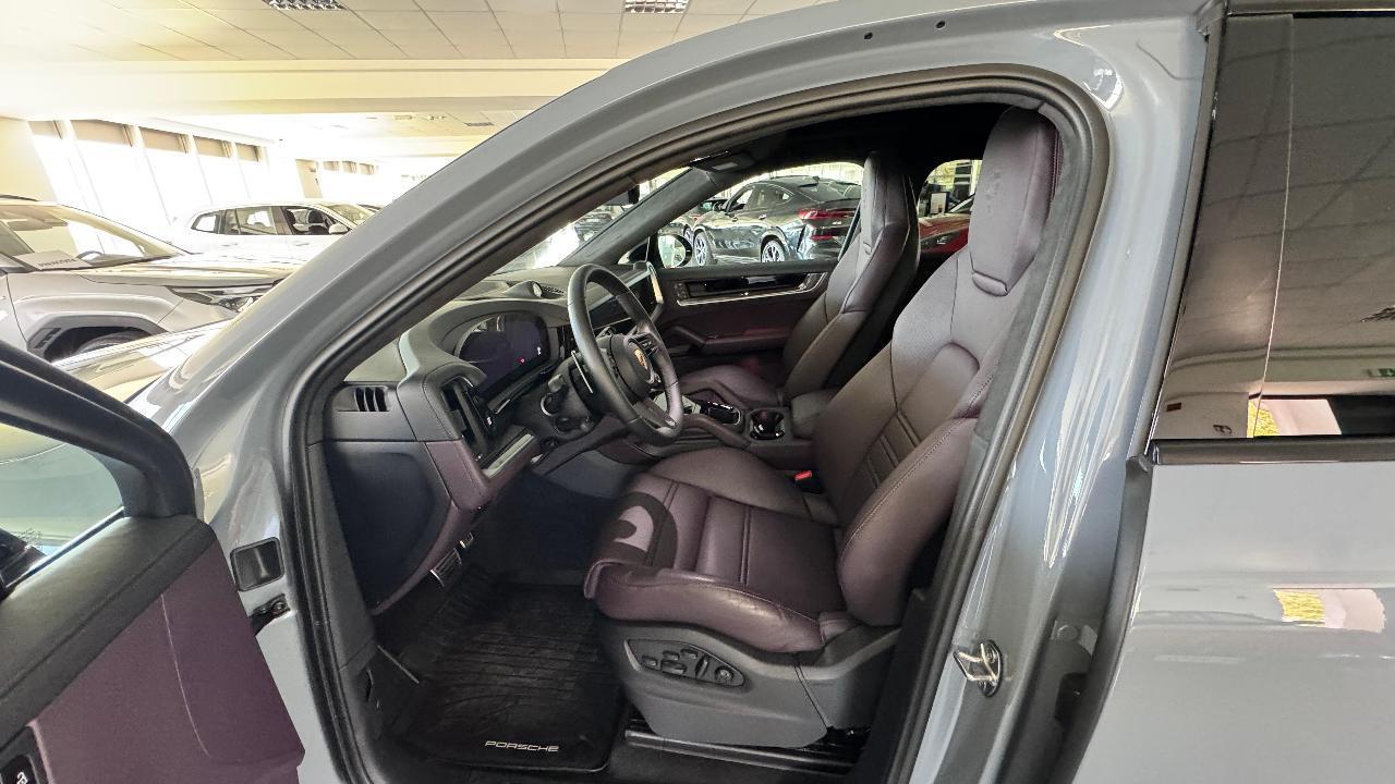 Porsche Cayenne Coupe 3.0 e-hybrid 5p.ti tiptronic