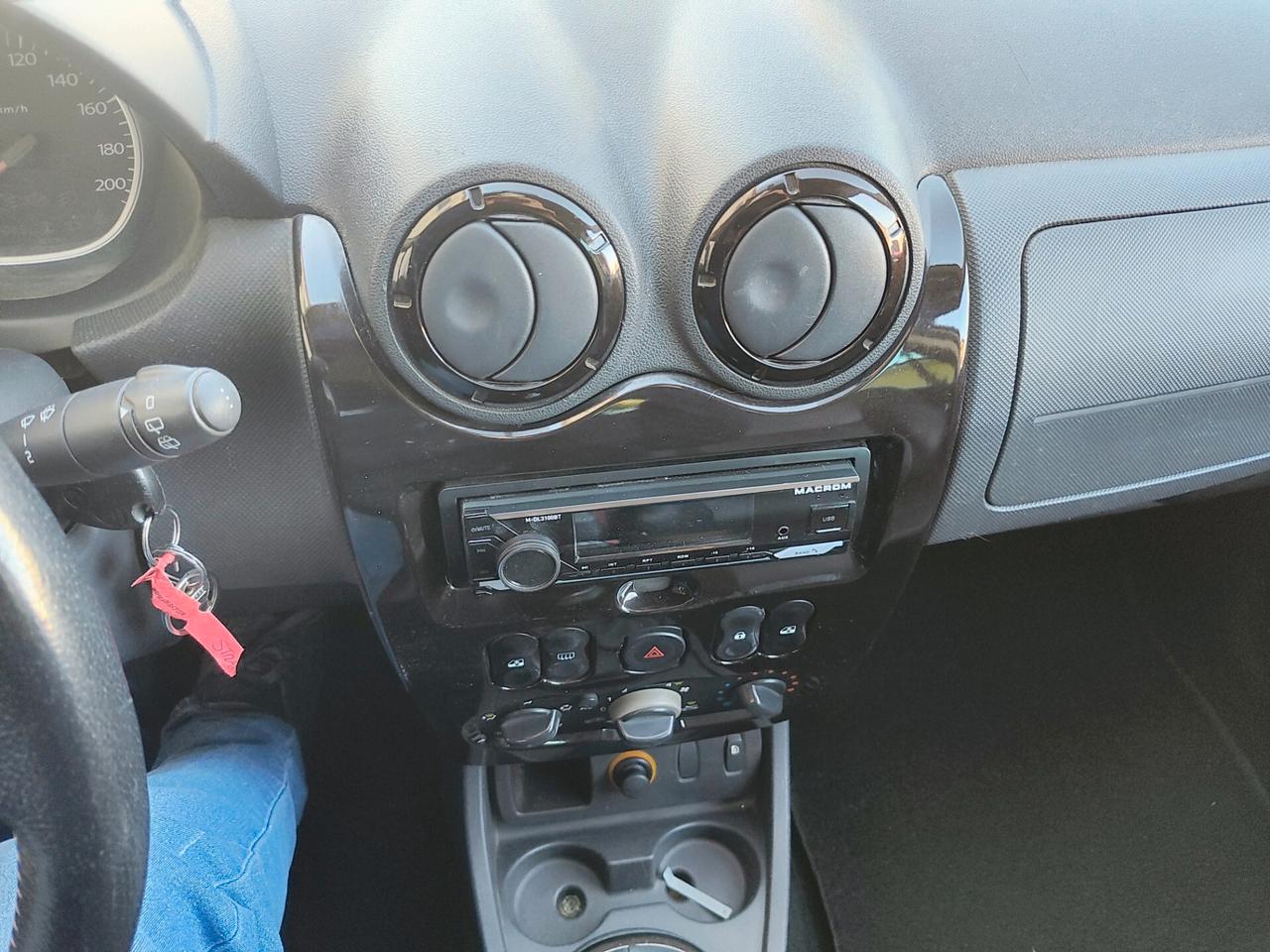 Dacia Duster 1.6 110CV 4x2 Lauréate