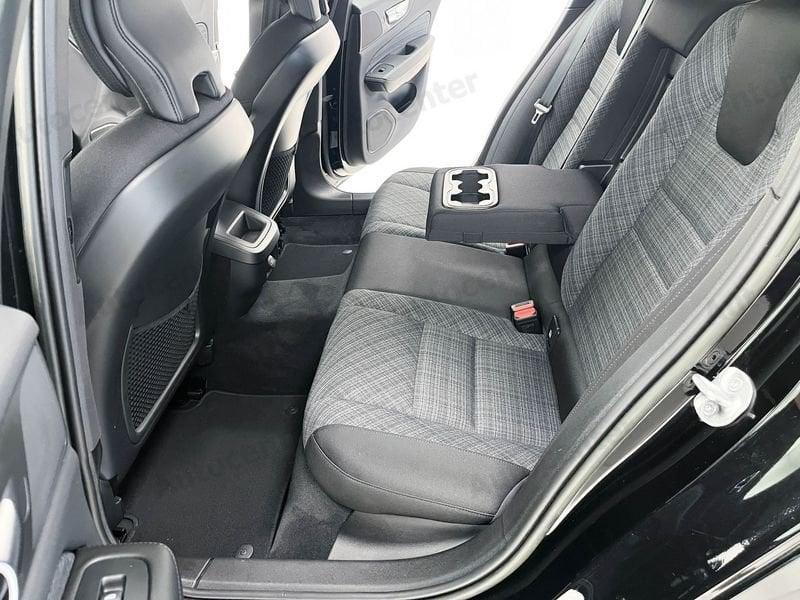Volvo V60 B3 (bz) 163CV AUT CORE **AUTOCARRO N1**