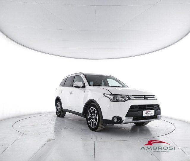 MITSUBISHI OUTLANDER 2.2 DI-D 4WD Instyle 7p. - PER OPERATORI DEL SETTO