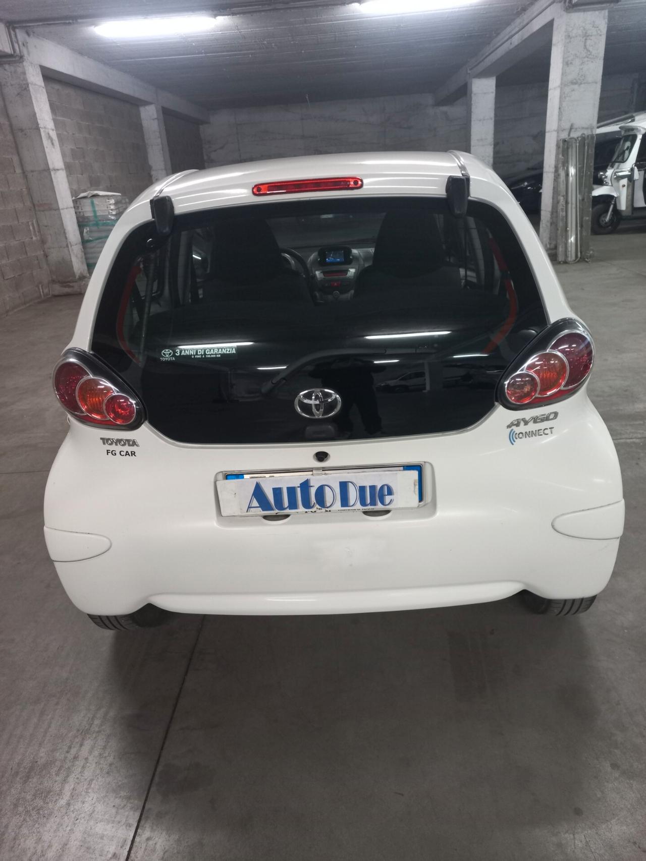 Toyota Aygo 1.0 12V VVT-i 5 porte Deep Ocean Connect
