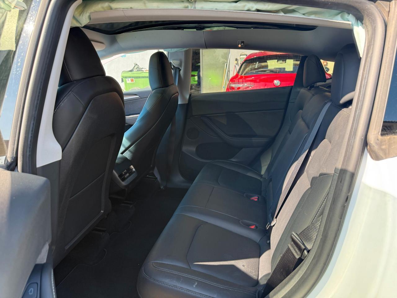 Tesla Model Y Long Range Dual motor ! incidentata