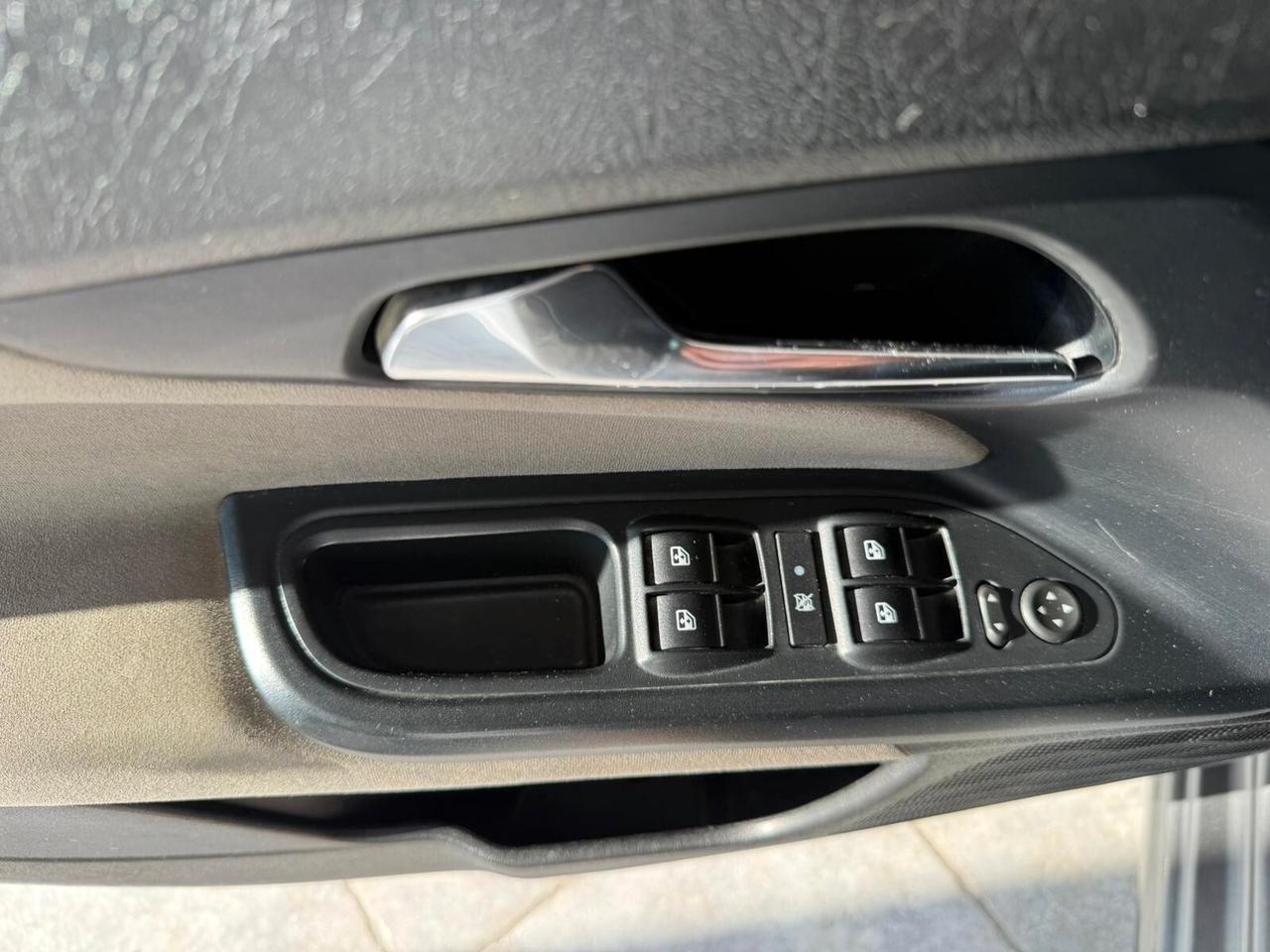 Fiat Tipo 1.6 Mjt S&S 5 porte S-Design