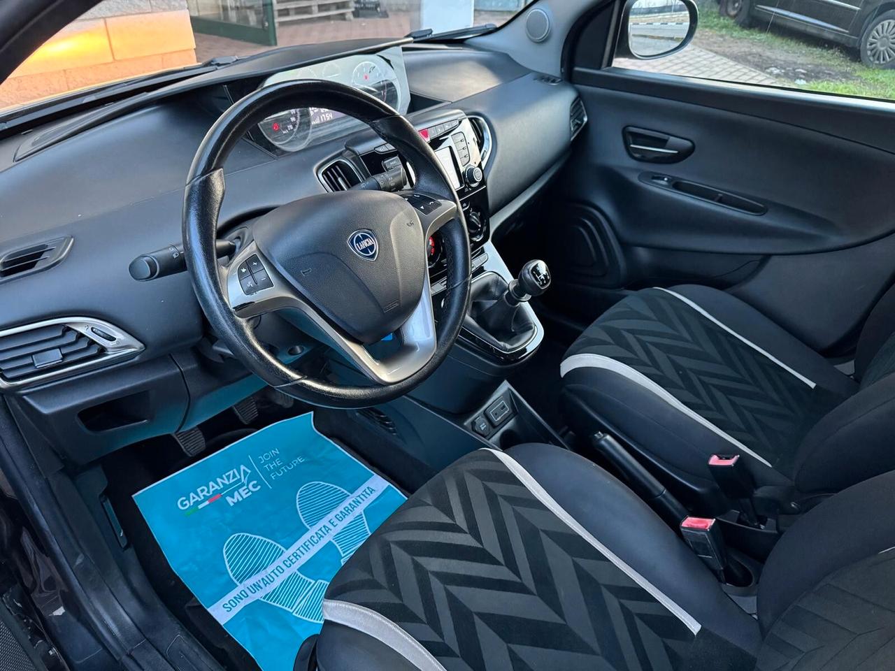 Lancia Ypsilon 1.2 69 CV 5 porte GPL Ecochic Gold