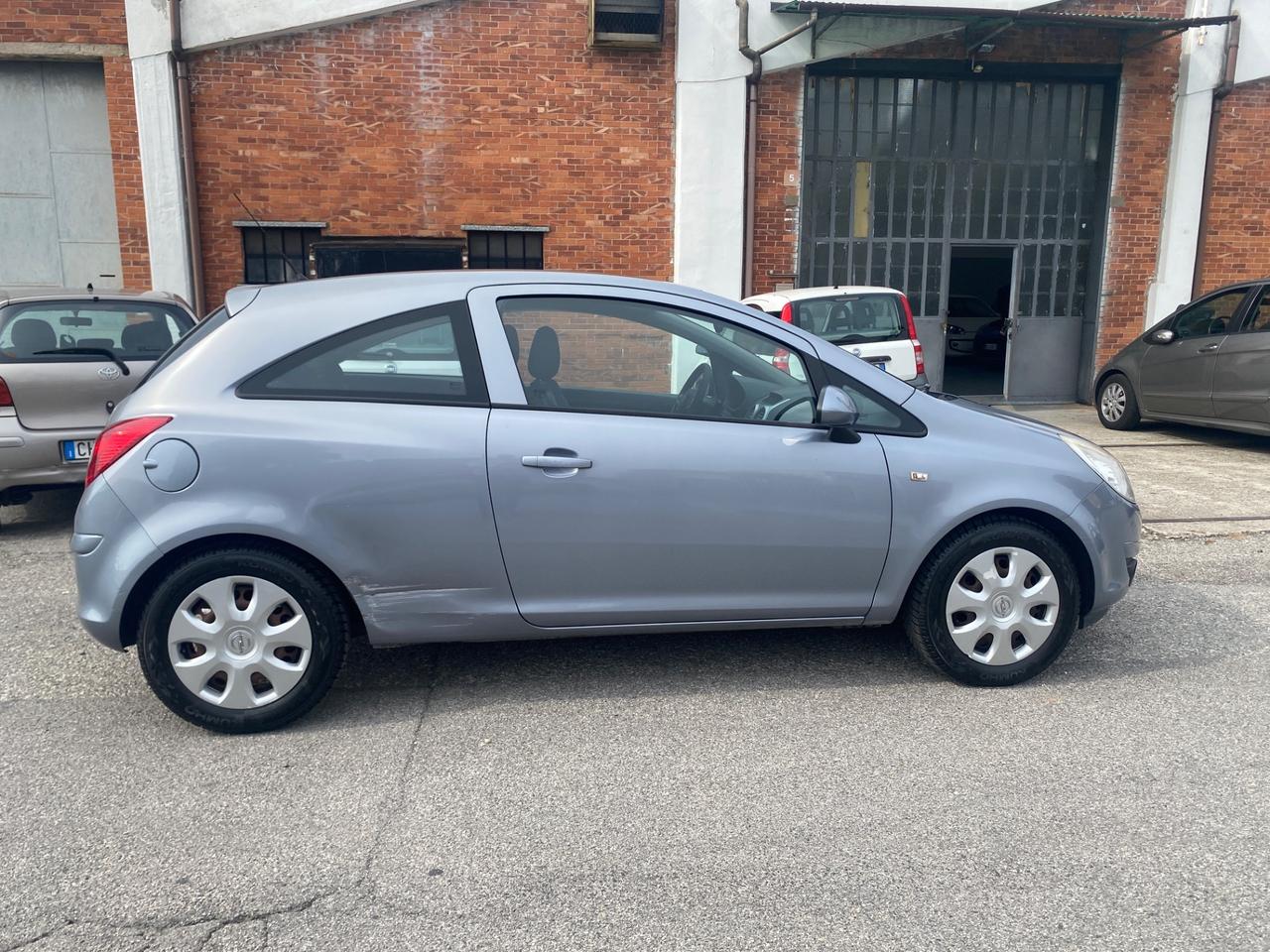 Opel Corsa 1.2 80CV 3 porte GPL-TECH Enjoy