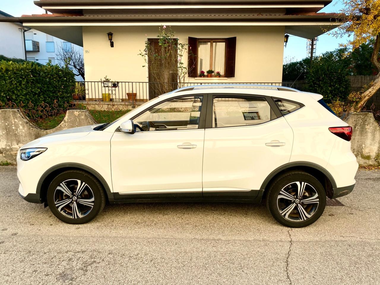 Mg ZS 1.5 VTi-tech Comfort 106cv UNICO PROPRIETARIO TAGLIANDI MG