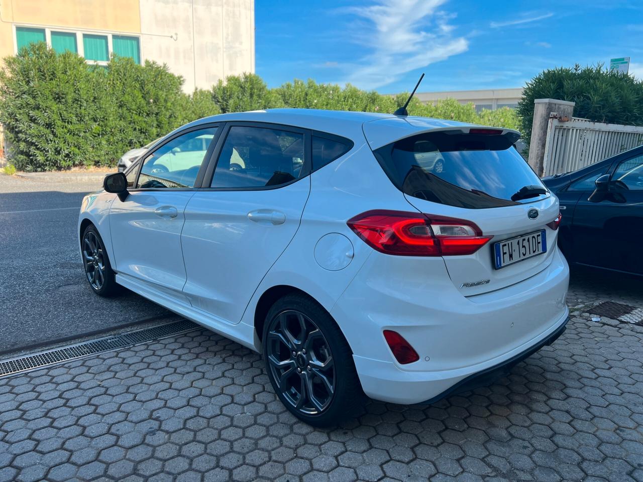 Ford Fiesta 1.5 EcoBlue 86cv 5 porte ST-Line FINANZIABILE