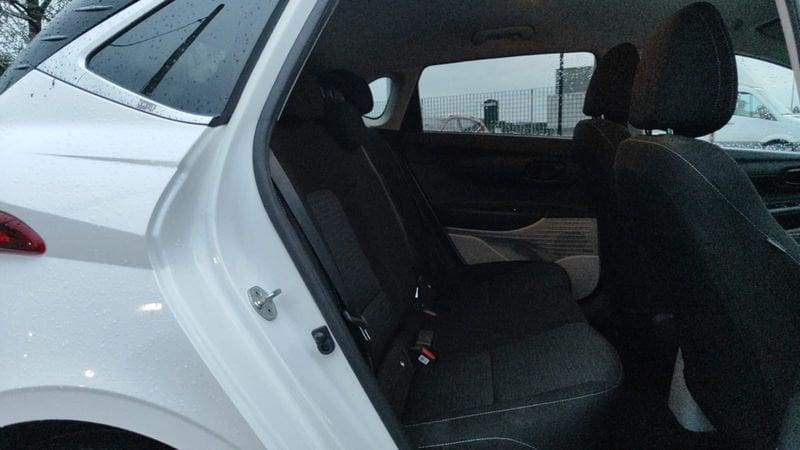 Hyundai i20 i20 1.2 MPI MT Bose