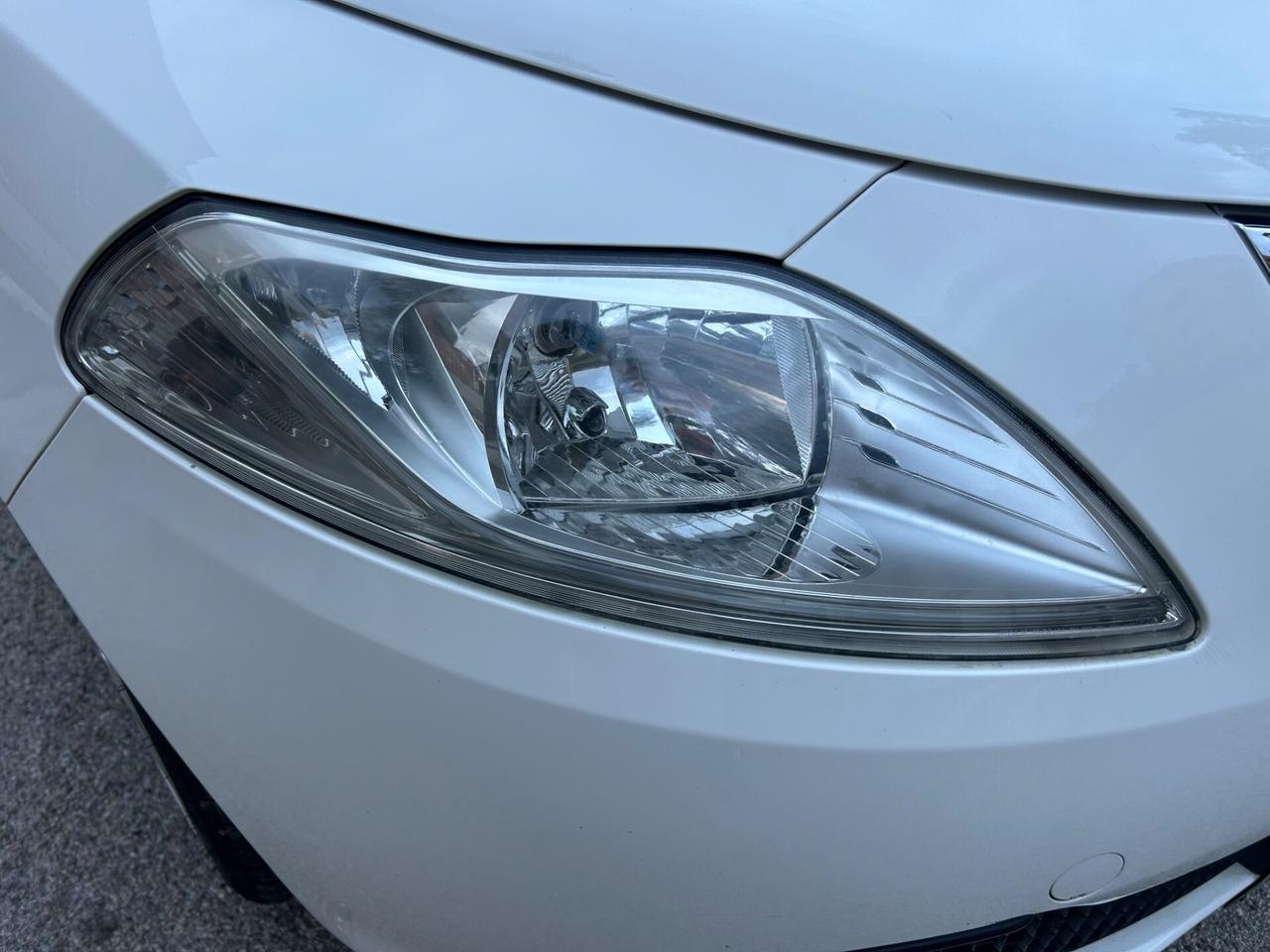 Lancia Ypsilon 1.2 benz ideale per neo patentati