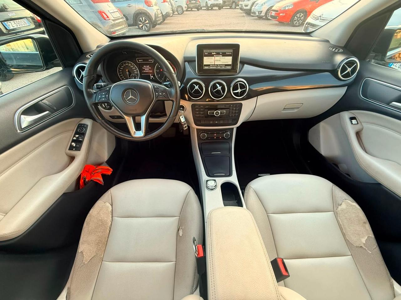 Mercedes-benz B 200 NGD Executive
