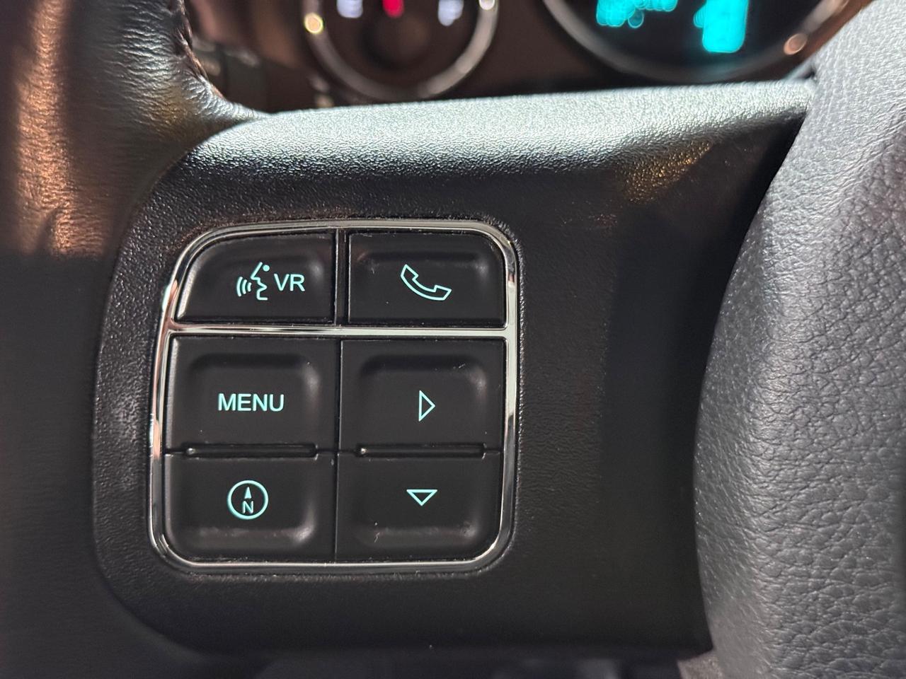 Jeep Wrangler 2.8 CRD 200cv Sahara - GANCIO TRAINO