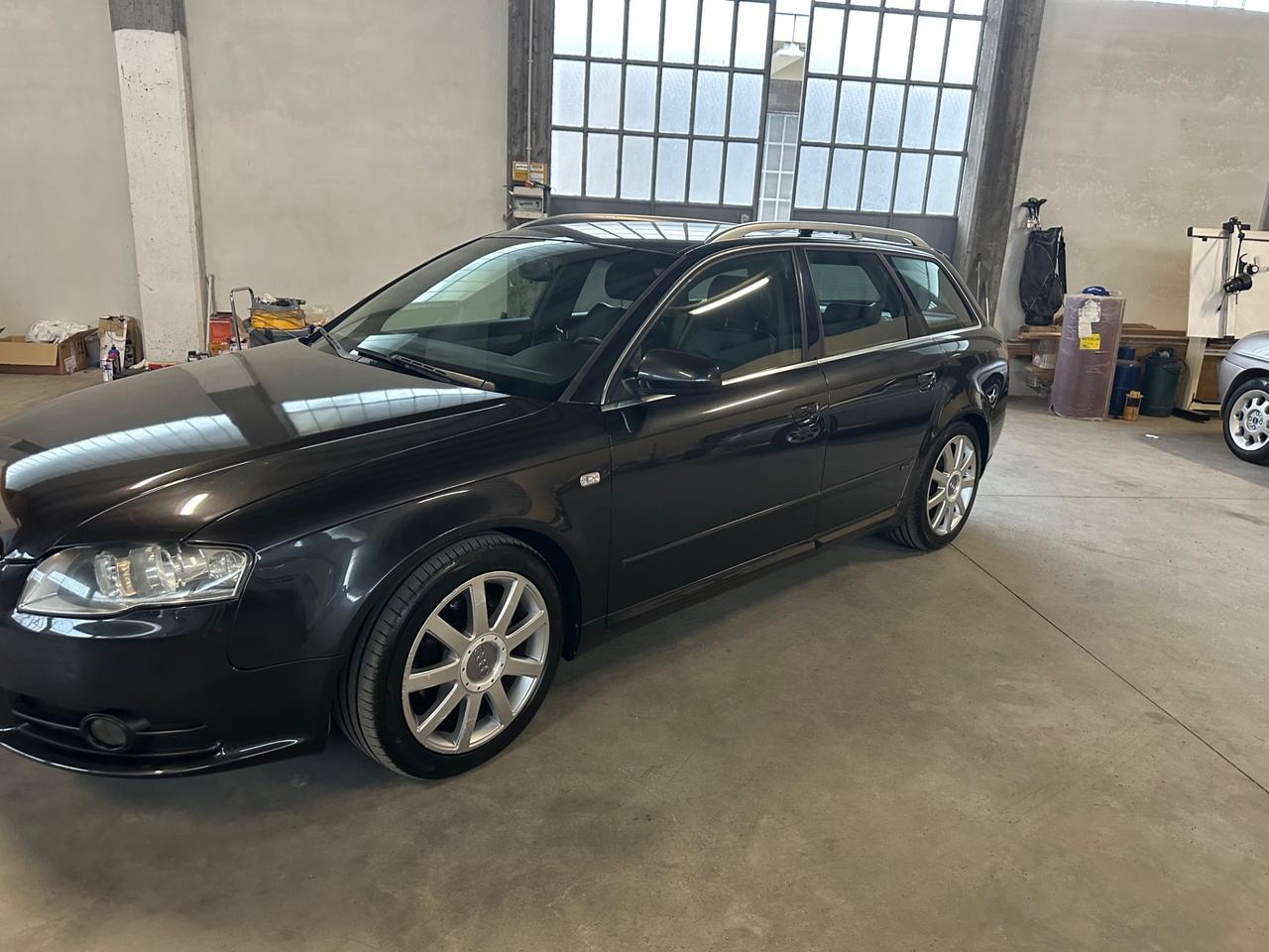 Audi A4 2.0 16V TDI Avant multitr. Top plus