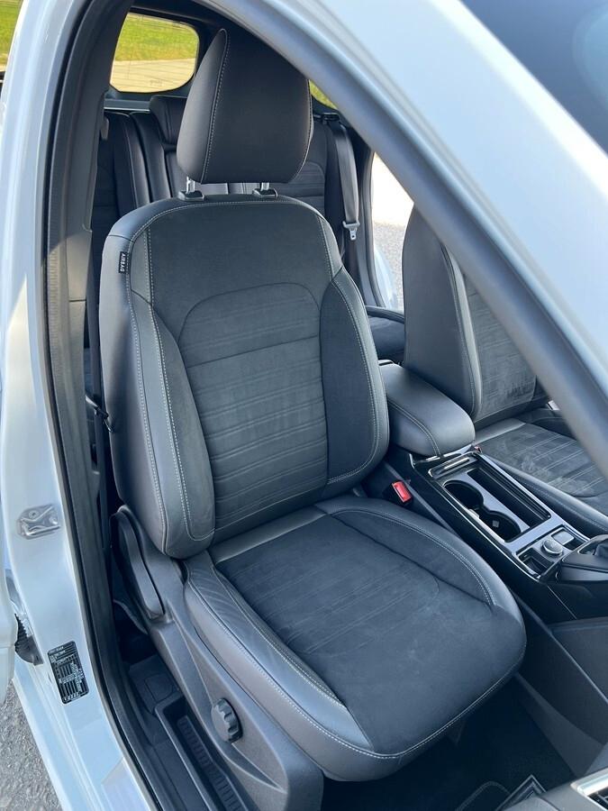 Ford Kuga 2.0 TDCI 180 CV S&S 4WD Powershift ST-Line Business