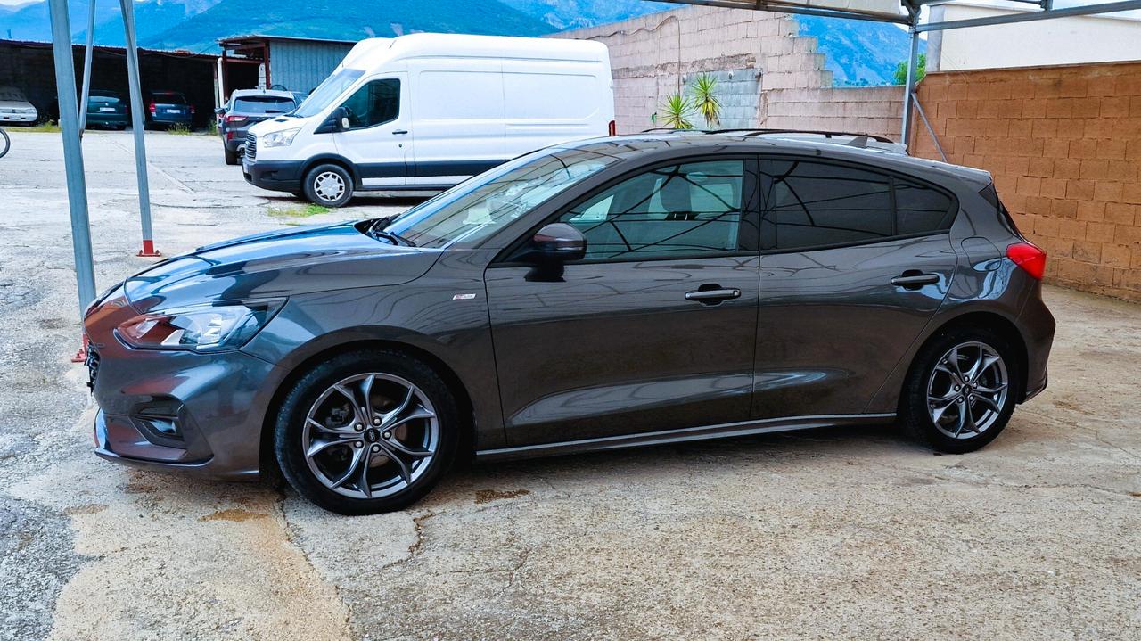 Ford Focus 1.0 EcoBoost Hybrid 125 CV 5p. ST-Line