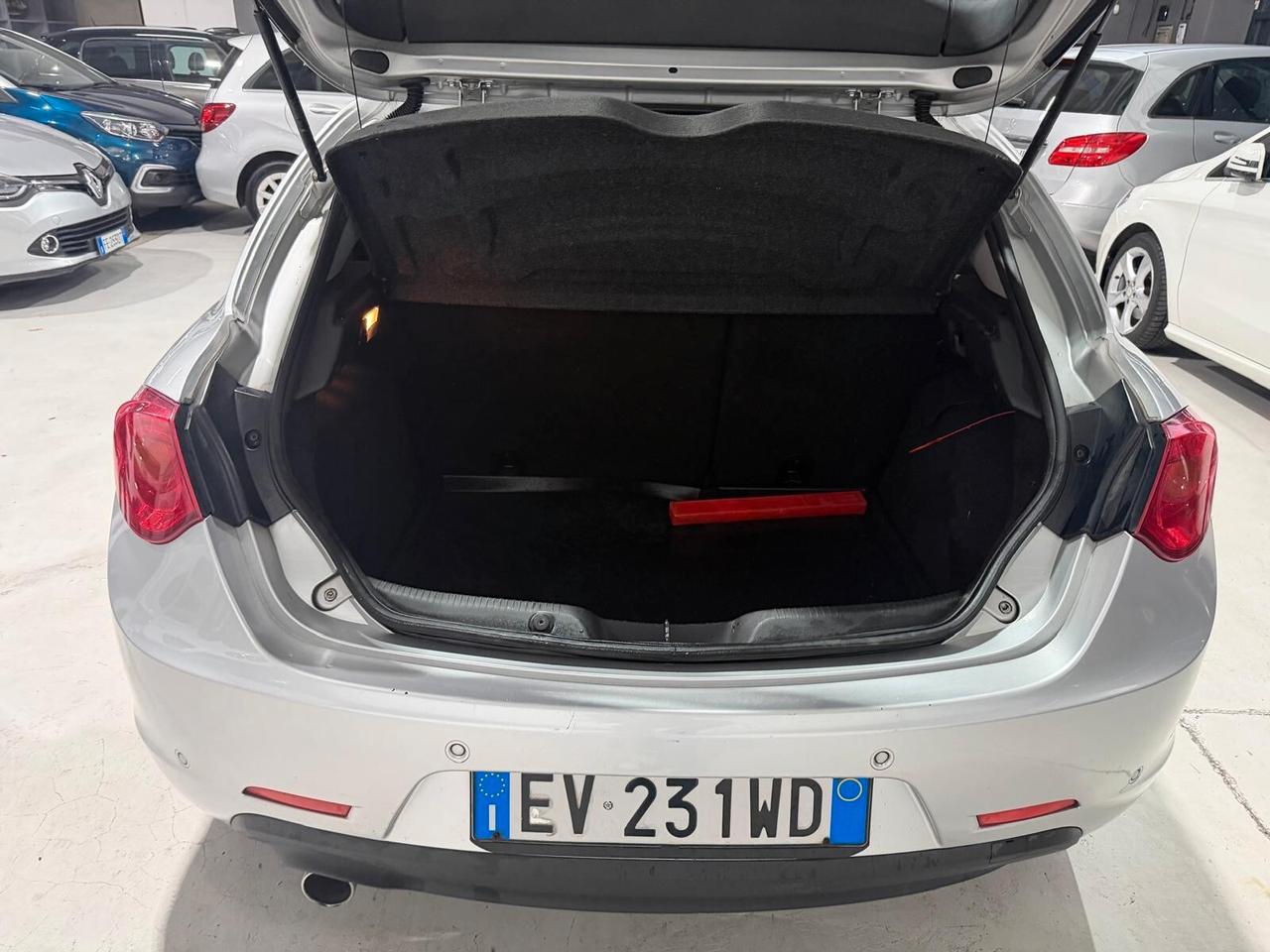 Alfa Romeo Giulietta Neopatentati Diesel