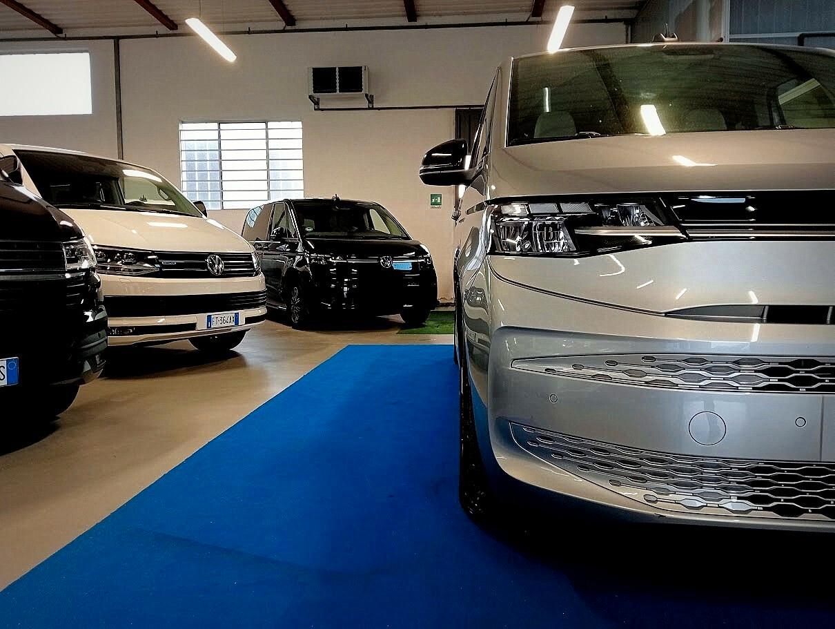 Volkswagen T7 Multivan TDI DSG 7P TETTO PANORAMICO PRONTA CONSEGNA