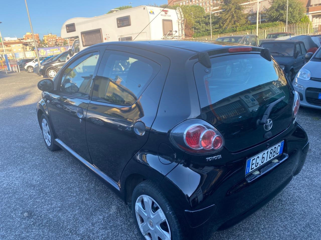 Toyota Aygo 1.0 12V VVT-i 5 porte Sol Connect