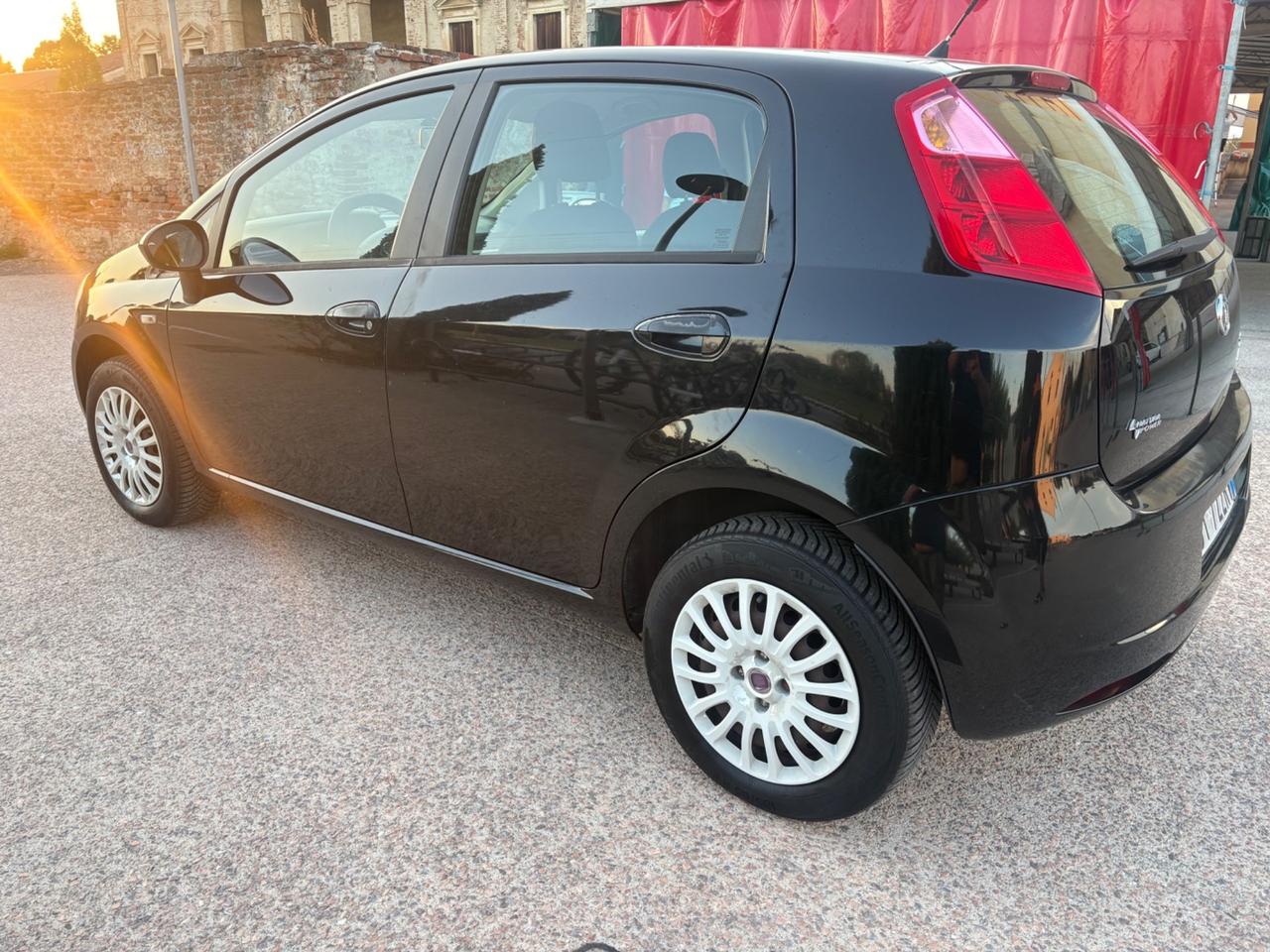 Fiat G. Punto 1.4 benzina & metano ok neo patentati