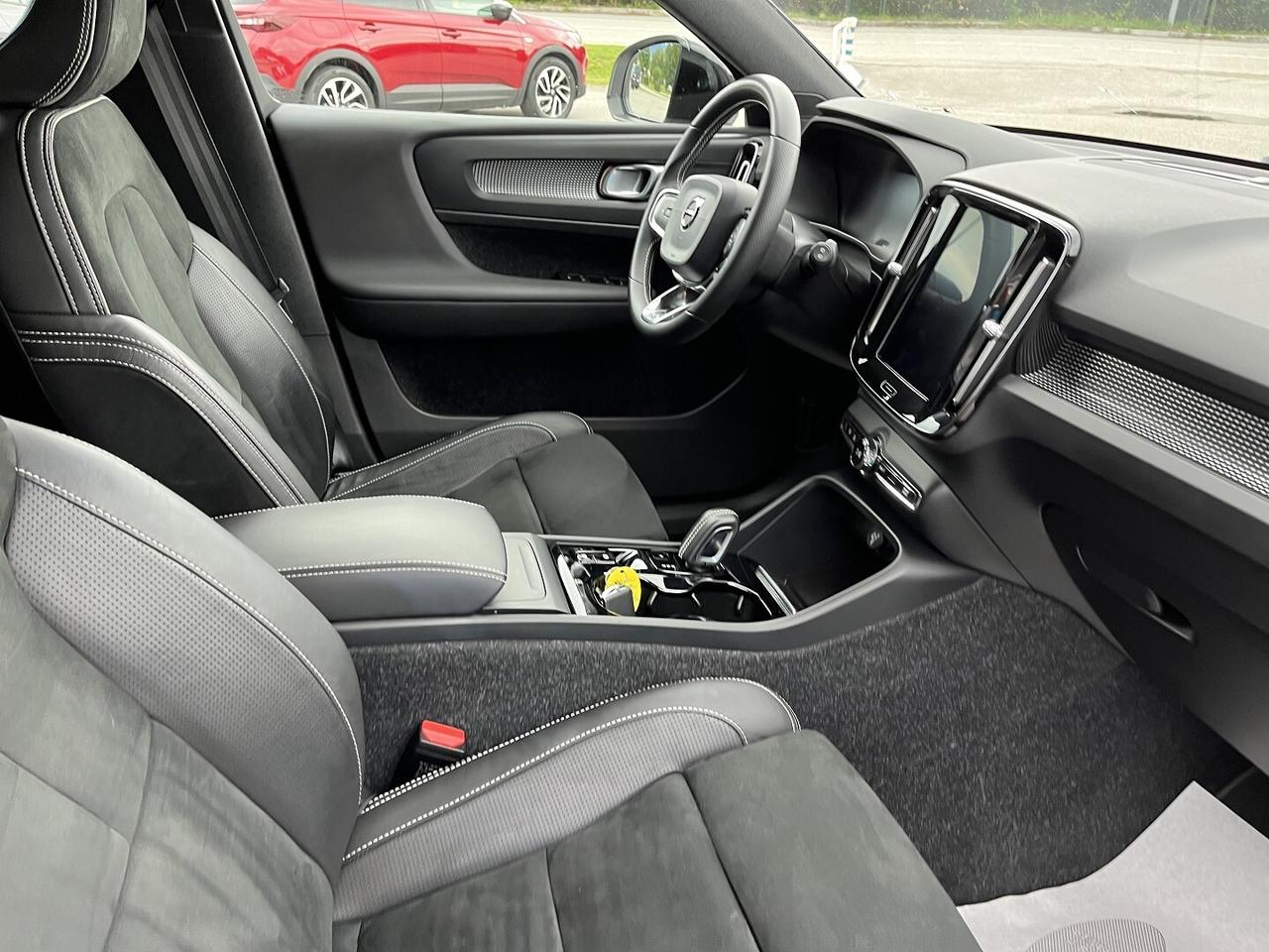 VOLVO XC 40 2.0 D 150 CV 4X4 AUTOM. R.DESIGN