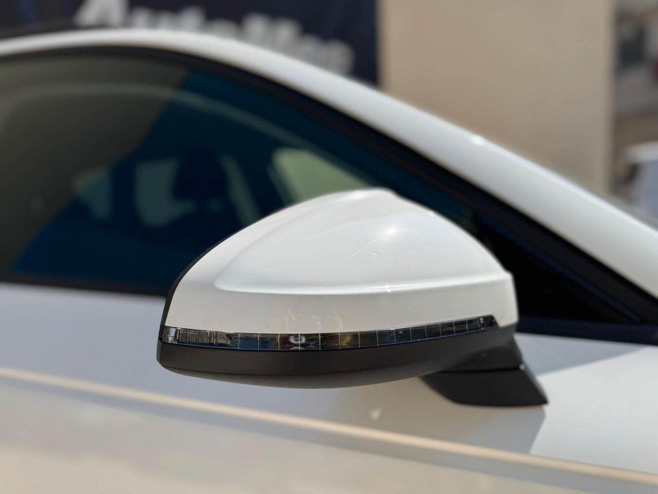 Audi A4 Avant 2.0 TDI 122 CV S tronic S line edition