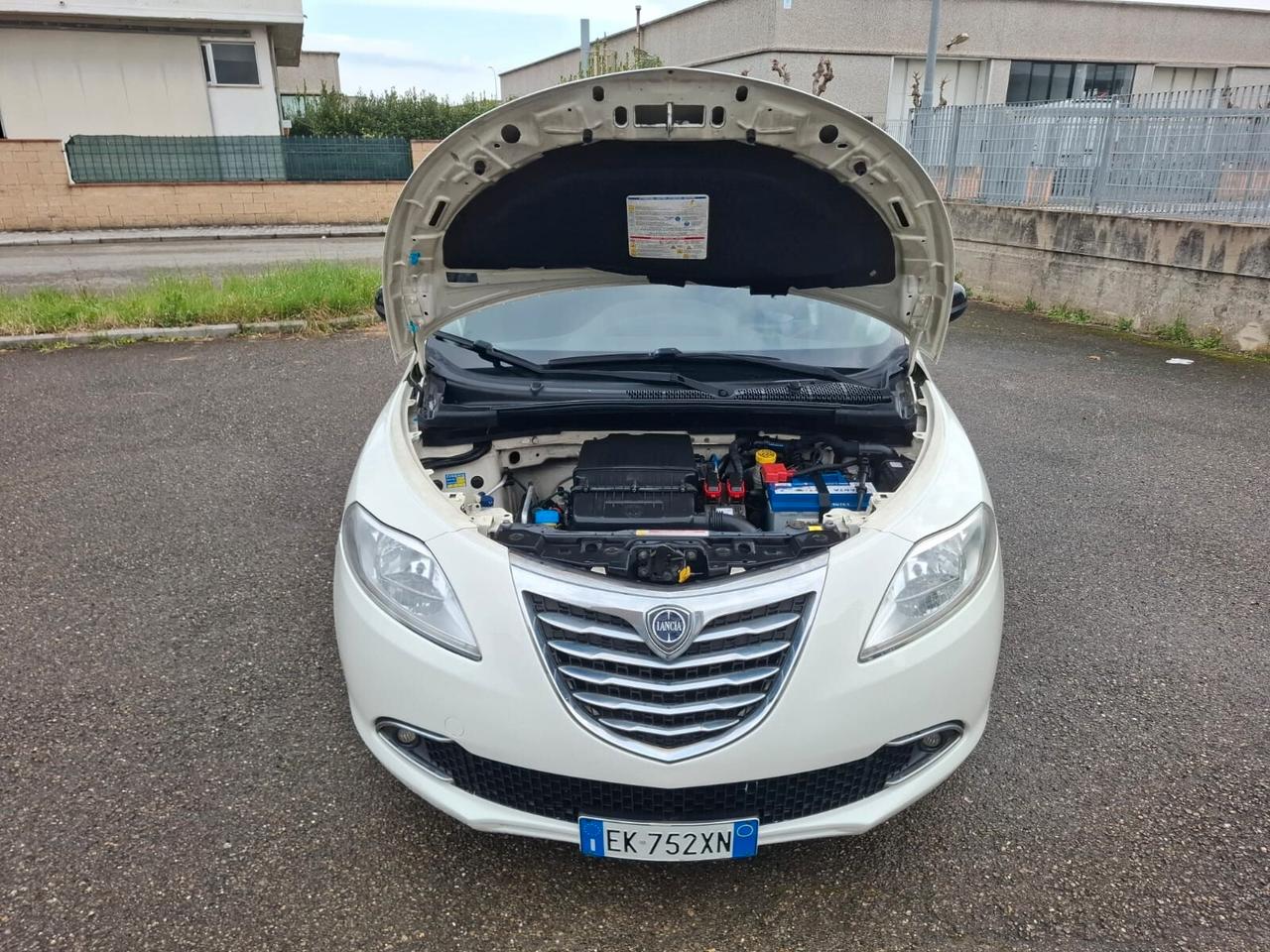 Lancia Ypsilon 1.2 del 2012 SOLO 133.000 KM