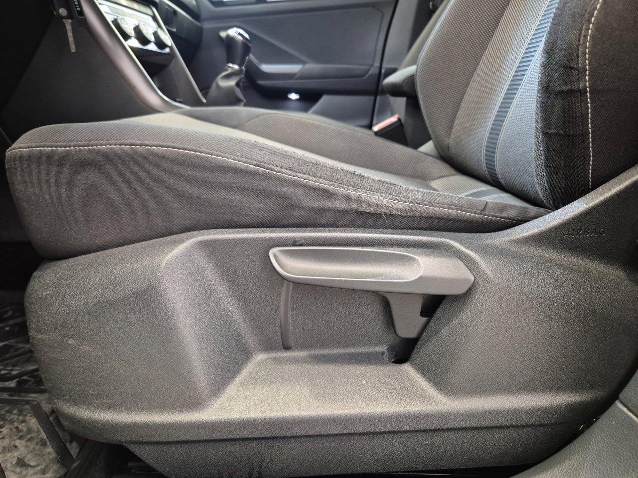 Volkswagen T-Roc 1.0 tsi Style 115cv - NEOPATENTATI - Sens. Park. - Carplay