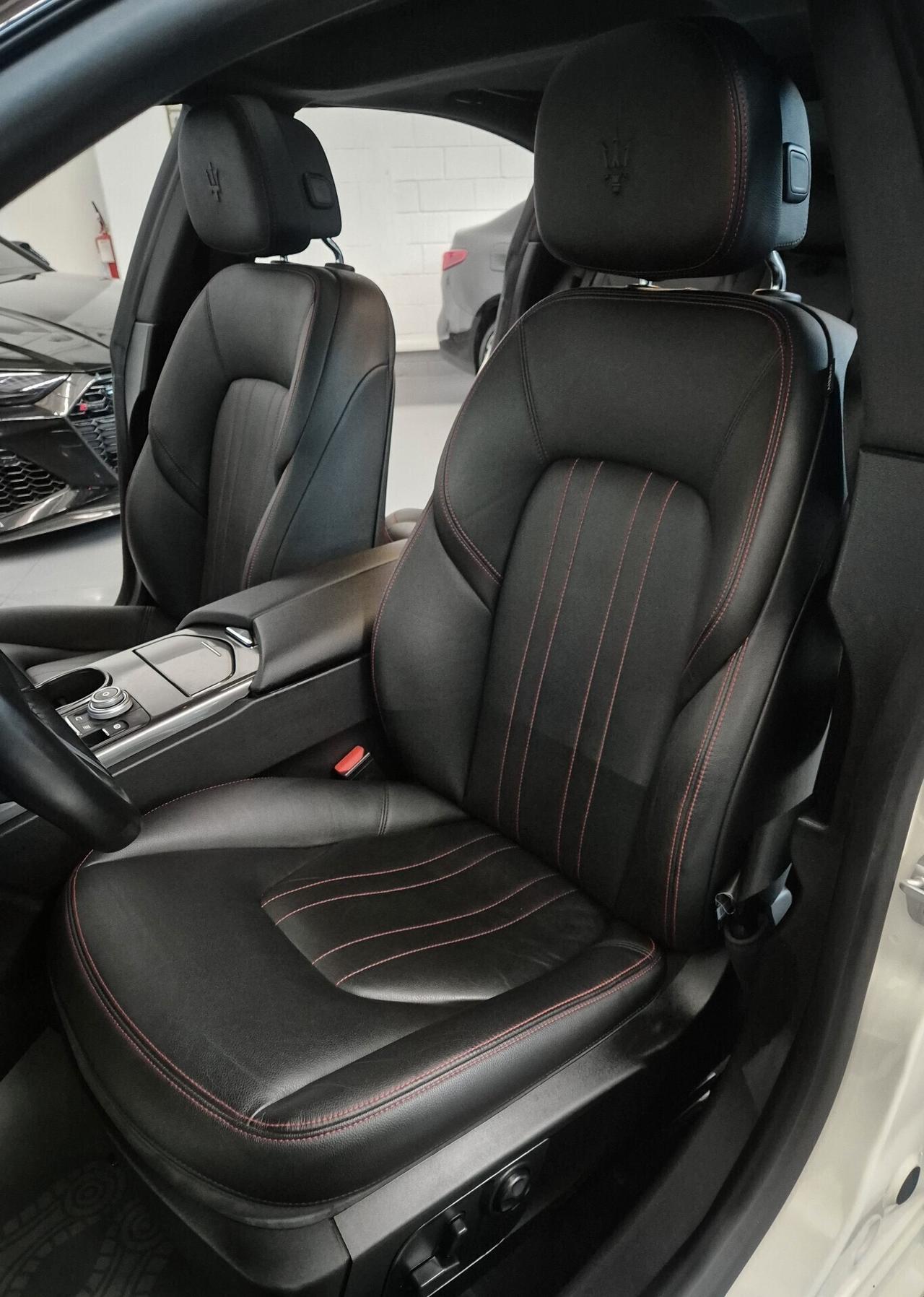 Maserati Ghibli 3.0 V6 350cv MotoreFerrari TettoApribile Garanzia