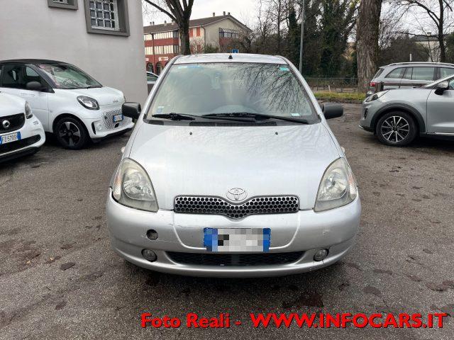 TOYOTA Yaris 1.0i 16V cat 5 porte