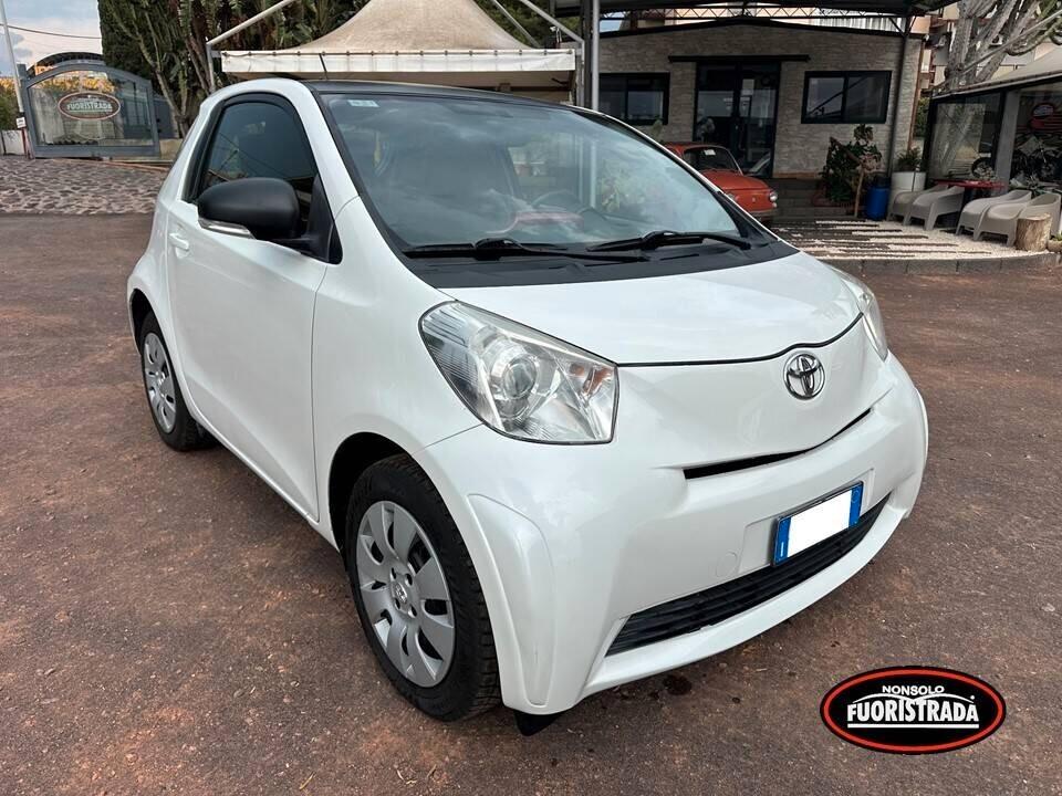 Toyota iQ 1.0 CVT Trend