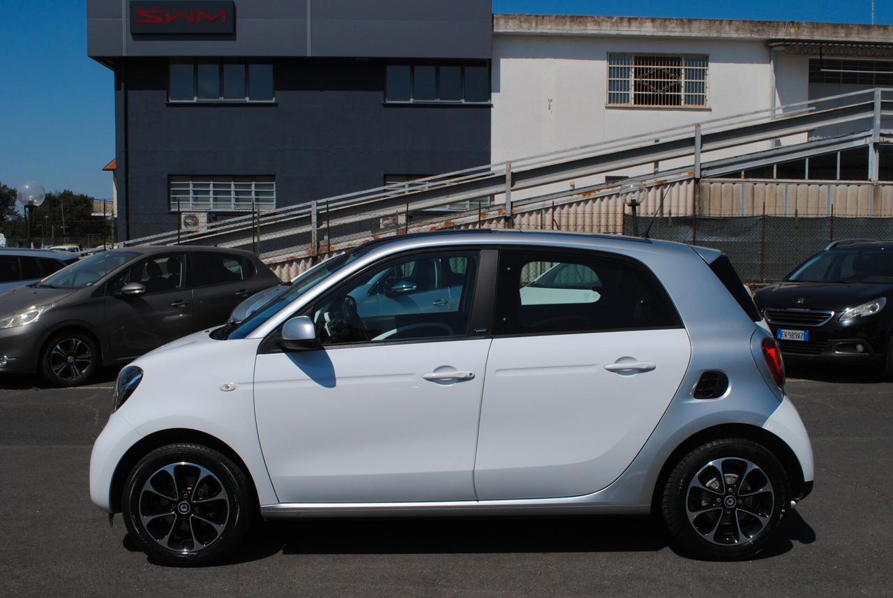 SMART FORFOUR 1.0 71 CV