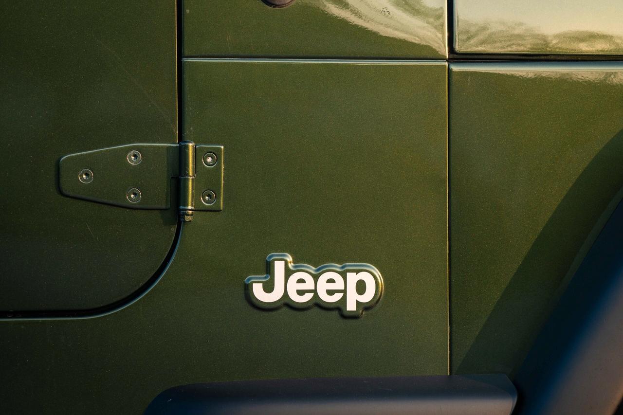 Jeep Wrangler 2.5 cat Soft top (EU)