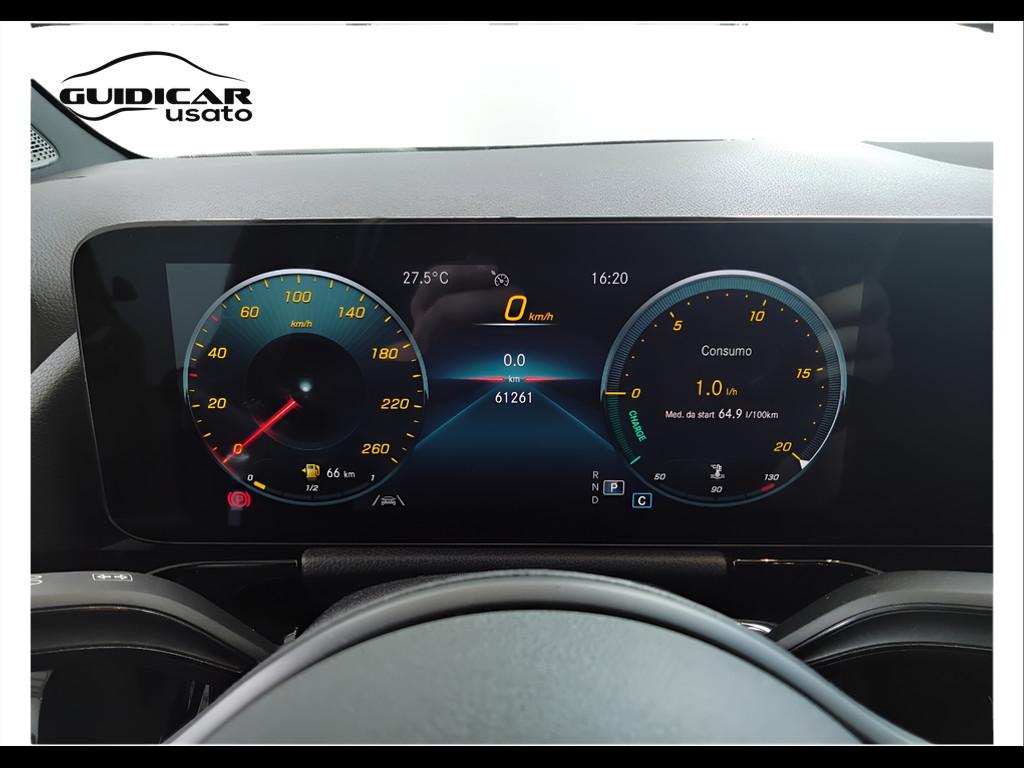 Mercedes-Benz GLA-H247 2020 - GLA 180 d Sport auto