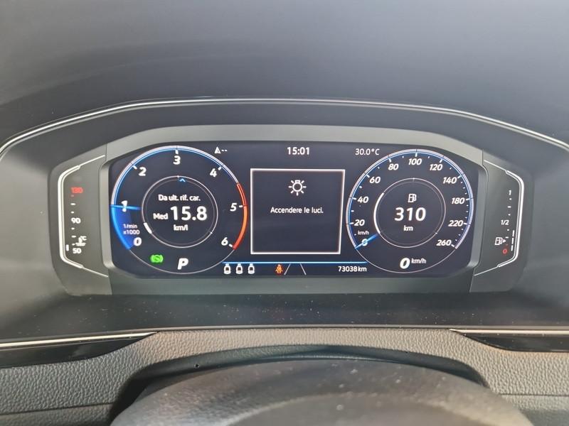 VOLKSWAGEN PASSAT VARIANT 2.0 TDI SCR EVO 110 KW EXECUTIVE DSG STATION WAGON