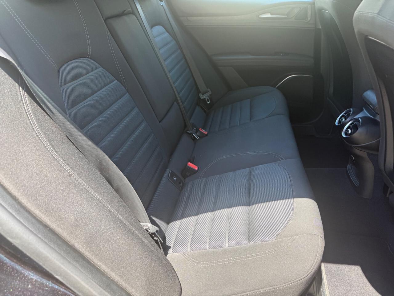 Alfa Romeo Stelvio 2.2 Turbodiesel 160 CV AT8 RWD Super