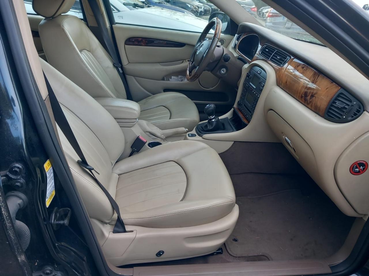 Jaguar X-Type 2.2D cat Executive