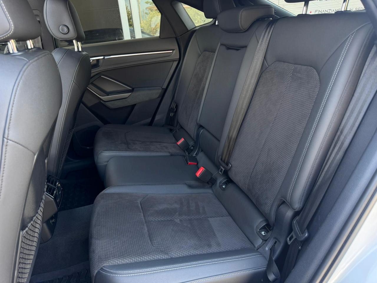 Audi Q3 35 TDI S tronic line edition Tetto apribile